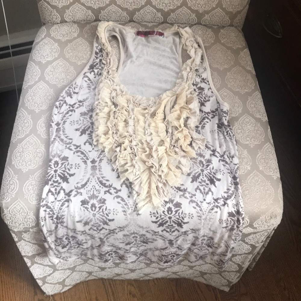 Damask pattern ruffle tank